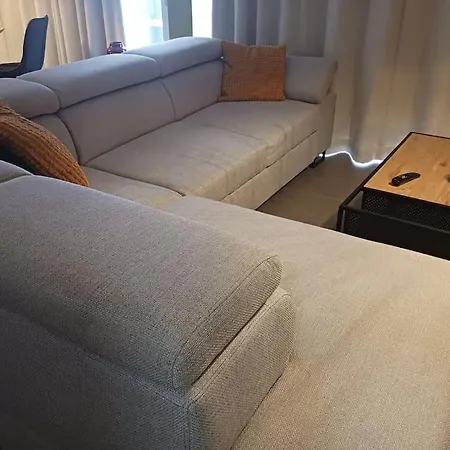 Deer Vlakbij Zee En Gratis P Apartment